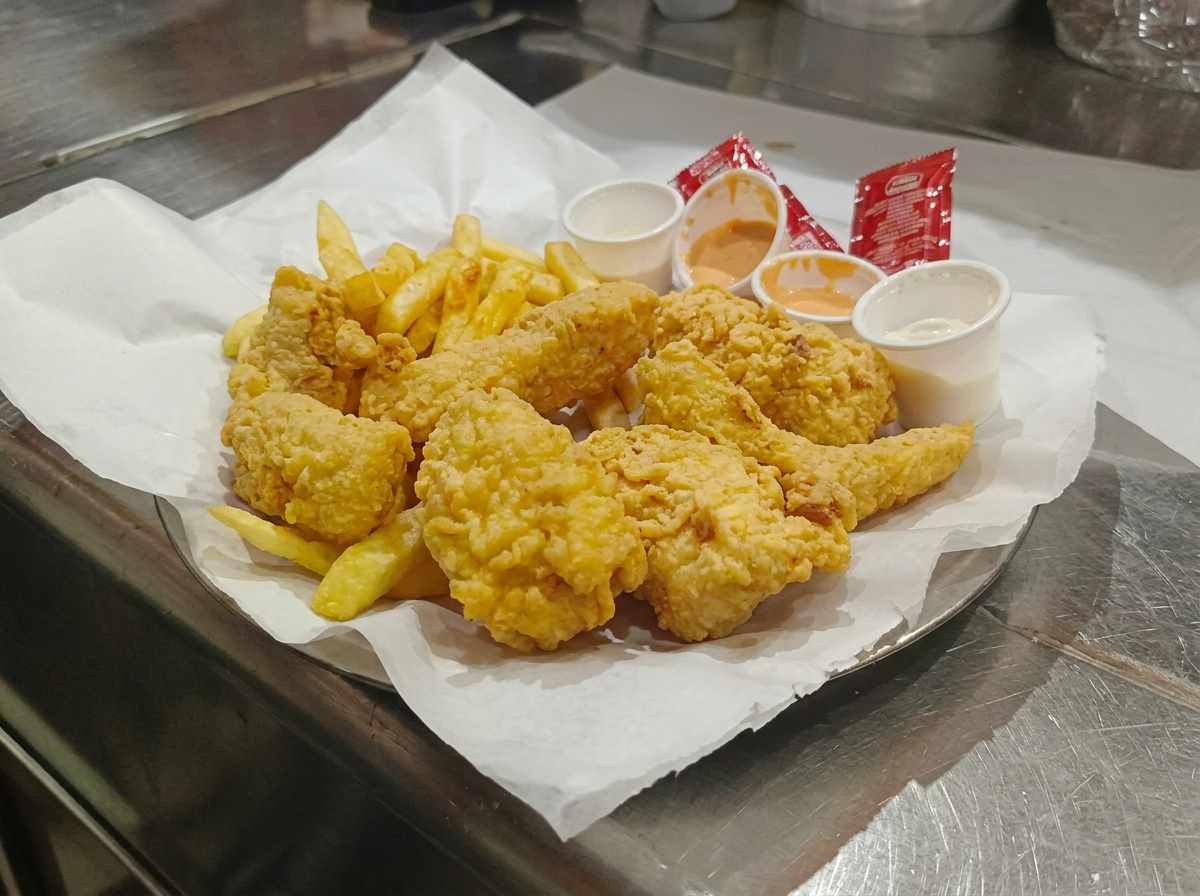 بروست سمك طازج - Fresh Fish Broast